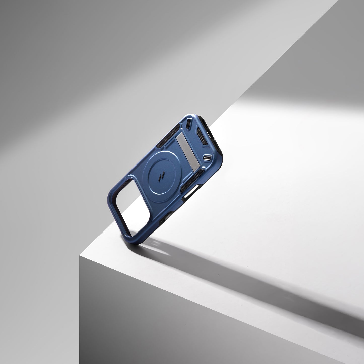 ZIZO TRANSFORM Series iPhone 17 Pro Max MagSafe Case
